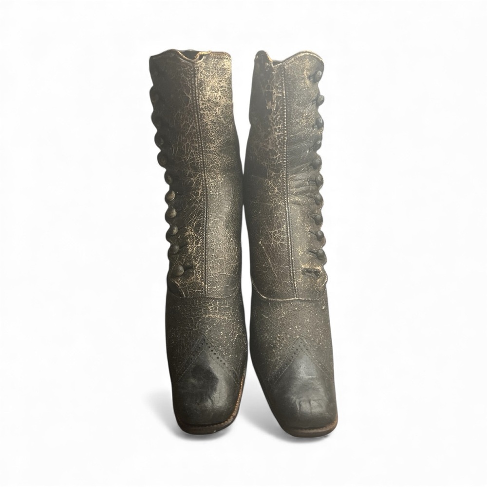 Antique 1890s Victorian Women’s Button Boots - Picture 3 of 7